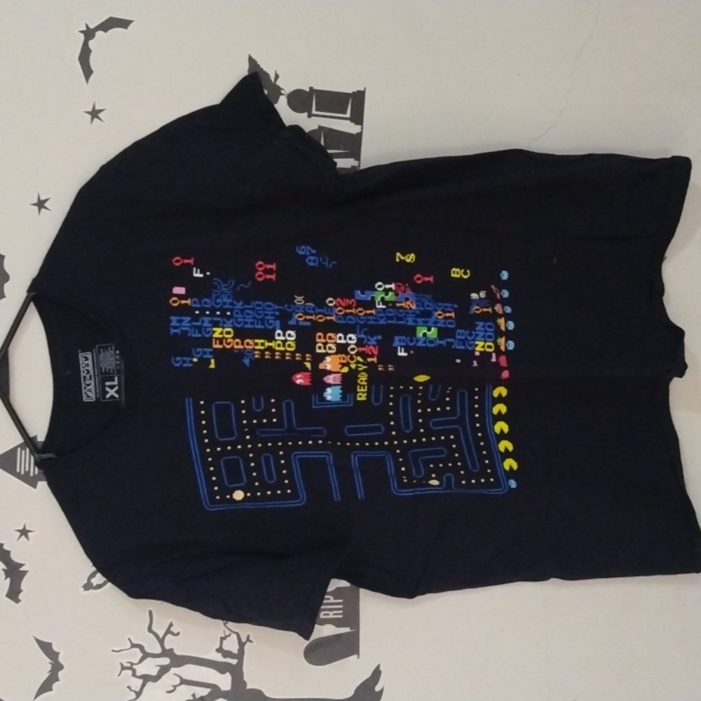 Pac-Man Tee 🖤